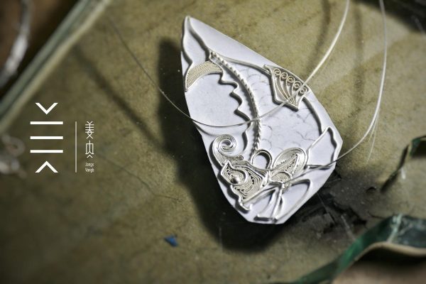 Pure Silver Brooches & Pins - Capricorn Fish - 画像 (11)