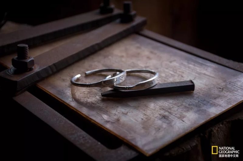 A Miao silver bangle specially made for a tea master's child.