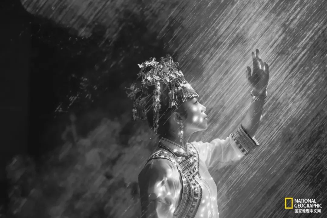Aduo Jiangni, silver craftswoman of Qiannan, Guizhou Province