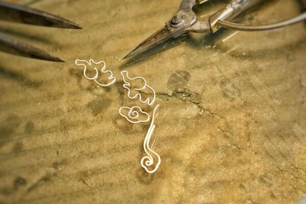 Pure Silver Bracelet - Auspicious Elephant and Cloud - Imagen 9