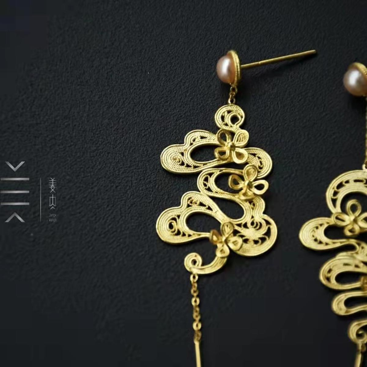 Gold-plated Silver Earrings - August Flower Goddess - Osmanthus - Imagen 5