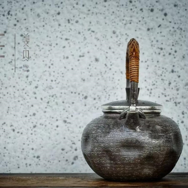 Pure Silver Teapot - Meteorite Craters - Image 2