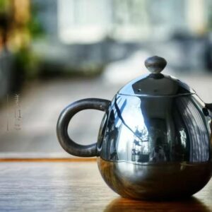 Pure Silver Teapot - Inverted-handle Pear-shaped Teapot